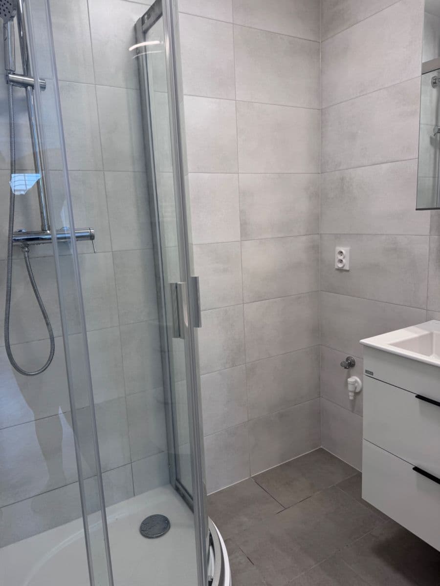 Pronájem bytu 1+1 35 m², Terronská, Praha, Praha Pronájem bytu 1+1 35 m², Terronská, Praha, Praha