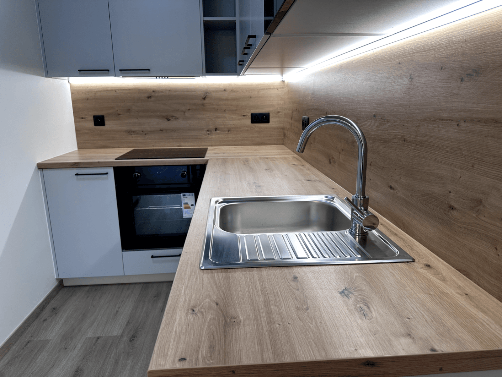 Pronájem bytu 2+kk 63 m², Sochorcova, Praha, Praha Pronájem bytu 2+kk 63 m², Sochorcova, Praha, Praha