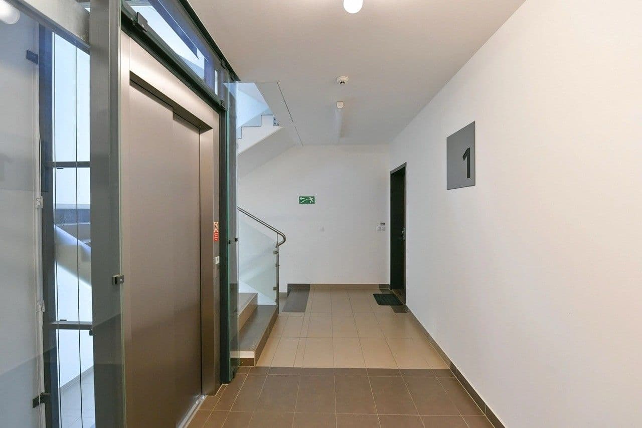 Pronájem bytu 3+kk 83 m², Petržílkova, Praha, Praha Pronájem bytu 3+kk 83 m², Petržílkova, Praha, Praha