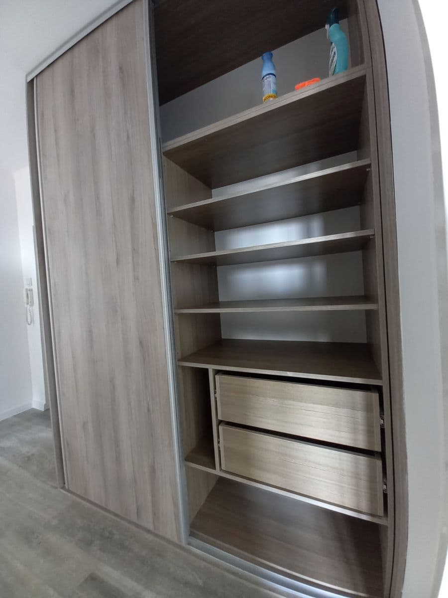 Pronájem bytu 2+1 54 m², Kosmonautů, Karviná, Moravskoslezský kraj Pronájem bytu 2+1 54 m², Kosmonautů, Karviná, Moravskoslezský kraj