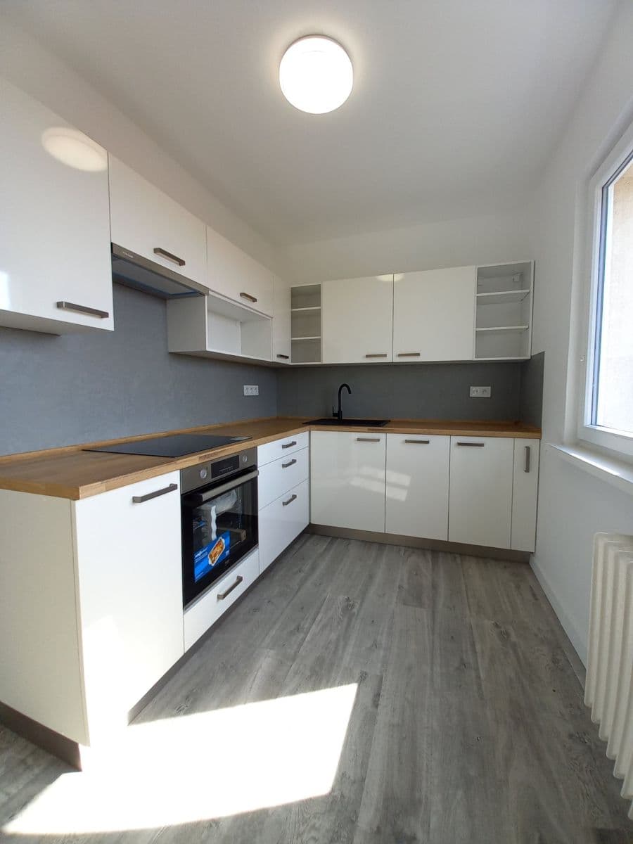 Pronájem bytu 2+1 54 m², Kosmonautů, Karviná, Moravskoslezský kraj Pronájem bytu 2+1 54 m², Kosmonautů, Karviná, Moravskoslezský kraj