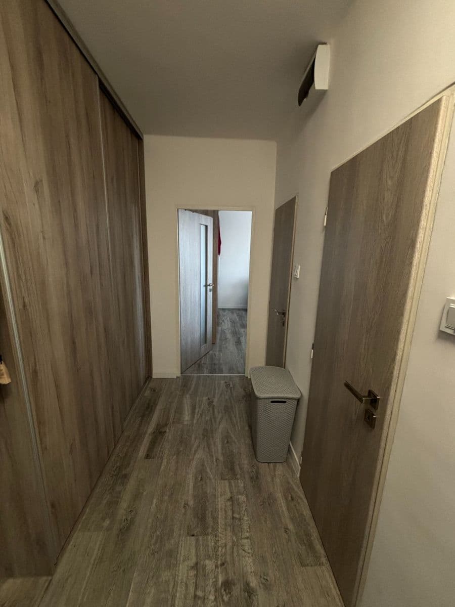 Pronájem bytu 2+1 54 m², Kosmonautů, Karviná, Moravskoslezský kraj Pronájem bytu 2+1 54 m², Kosmonautů, Karviná, Moravskoslezský kraj