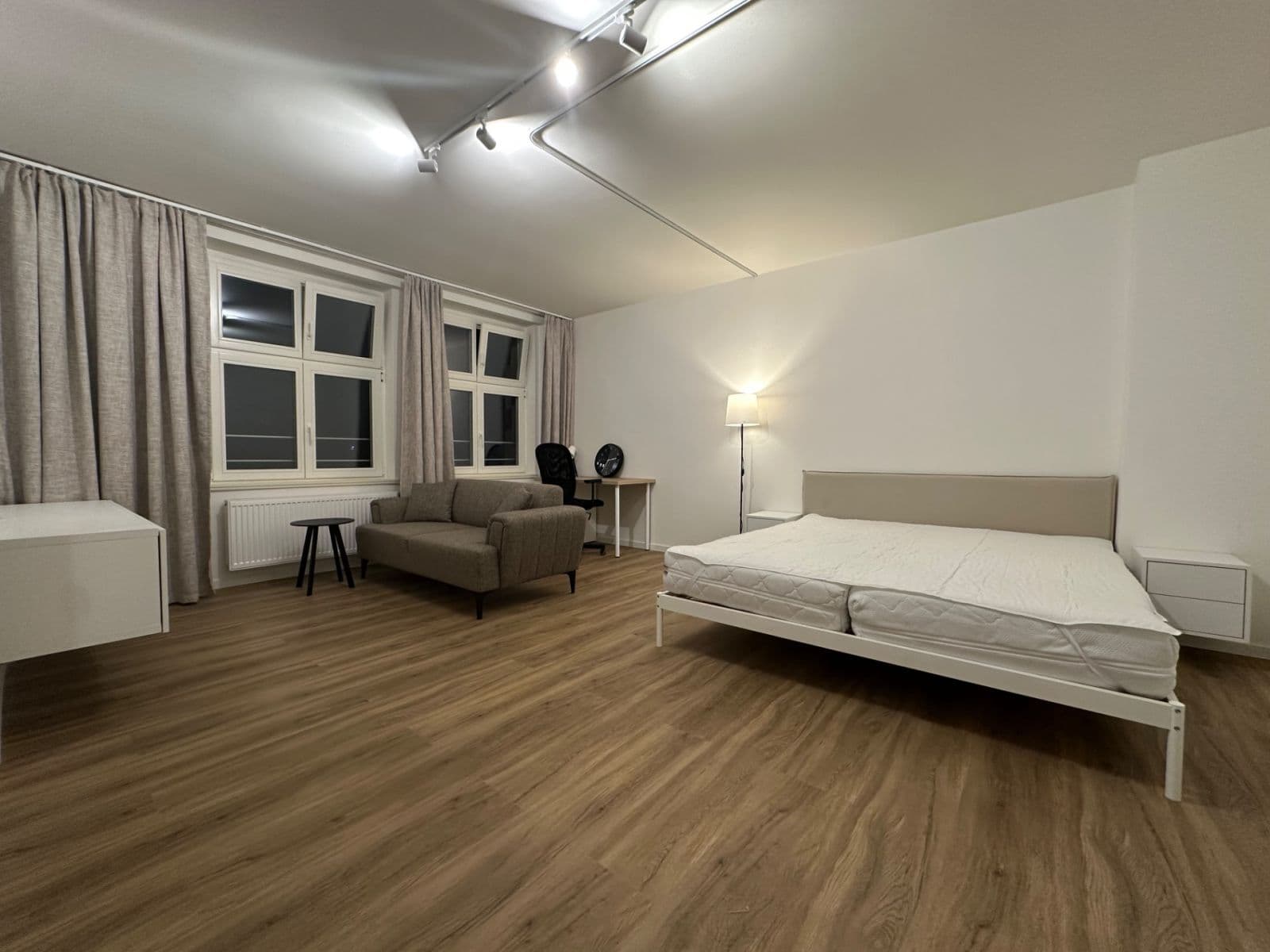 Pronájem bytu 2+kk 51 m², Libická, Praha, Praha Pronájem bytu 2+kk 51 m², Libická, Praha, Praha