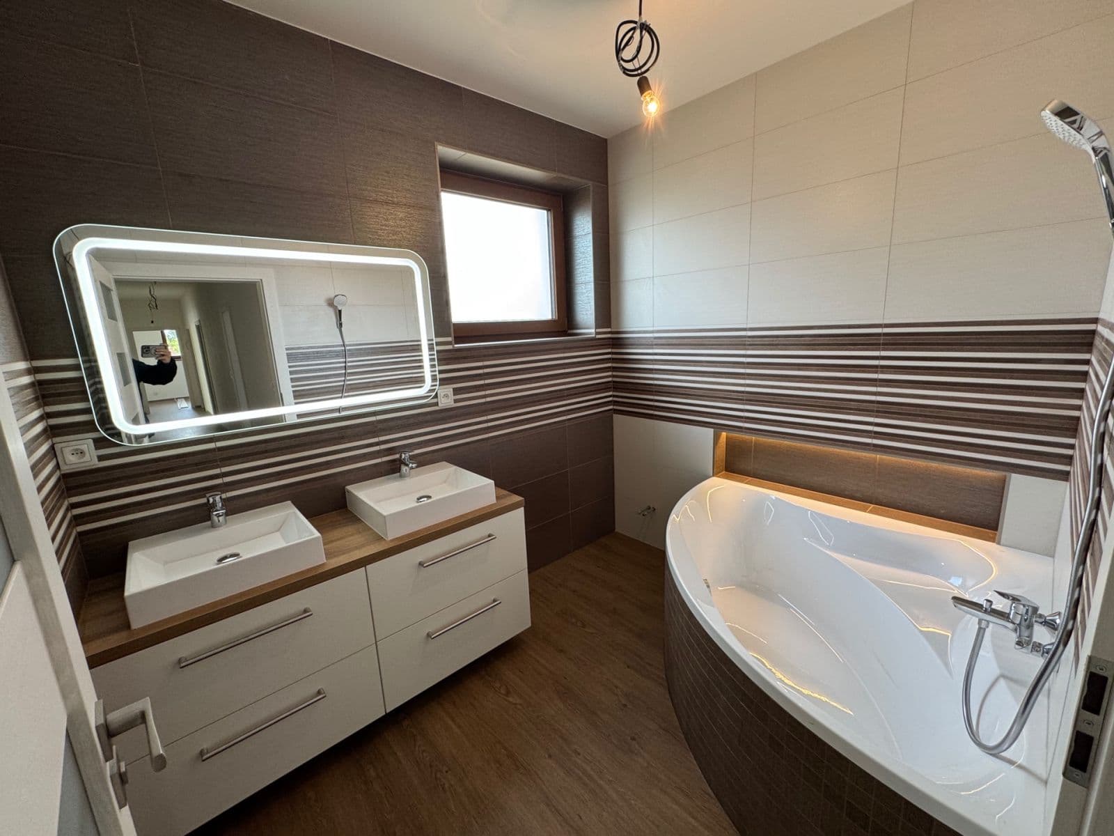 Pronájem domu 296 m², pozemek 1.662 m², Kunice, Středočeský kraj Pronájem domu 296 m², pozemek 1.662 m², Kunice, Středočeský kraj