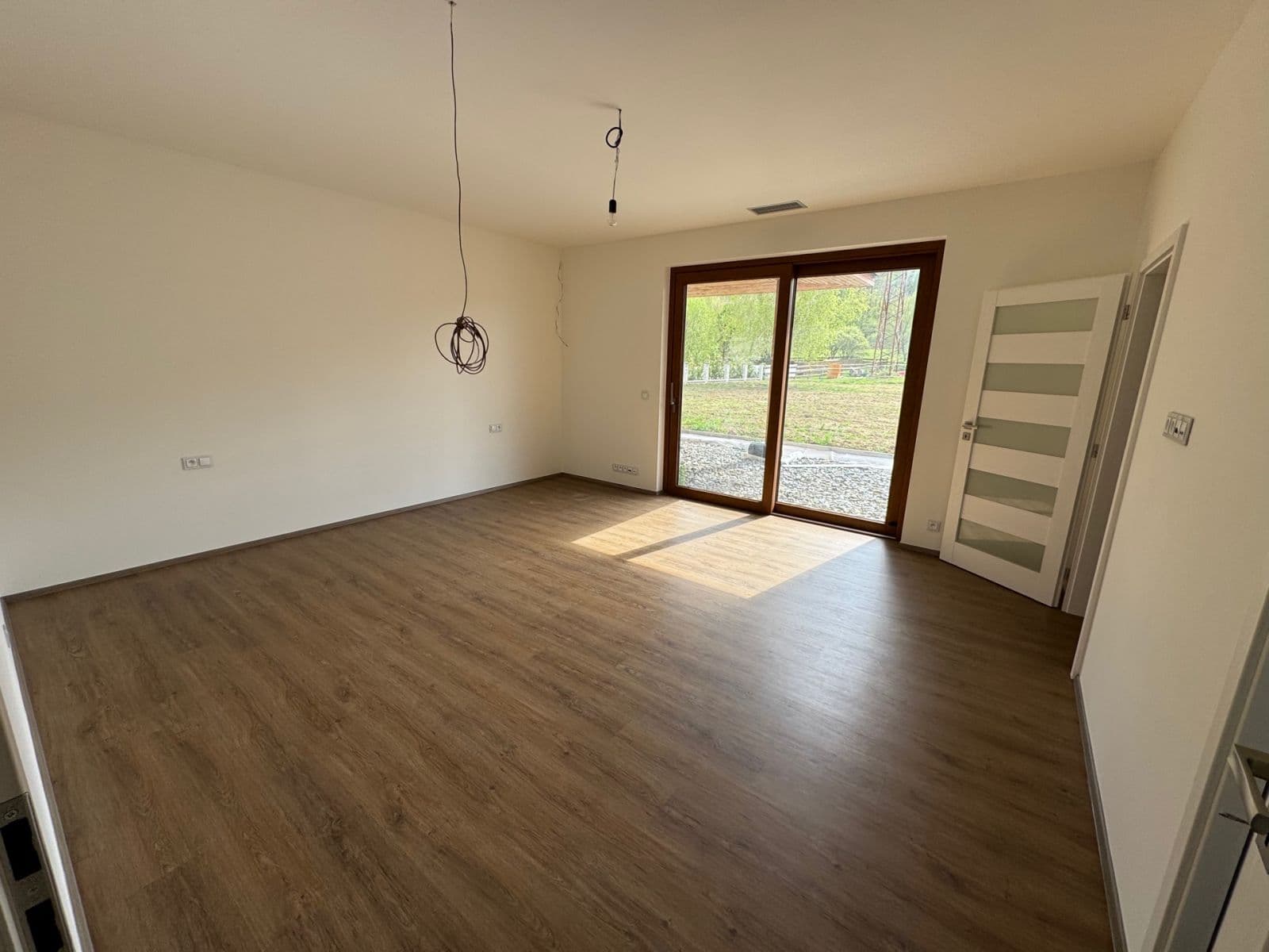 Pronájem domu 296 m², pozemek 1.662 m², Kunice, Středočeský kraj Pronájem domu 296 m², pozemek 1.662 m², Kunice, Středočeský kraj