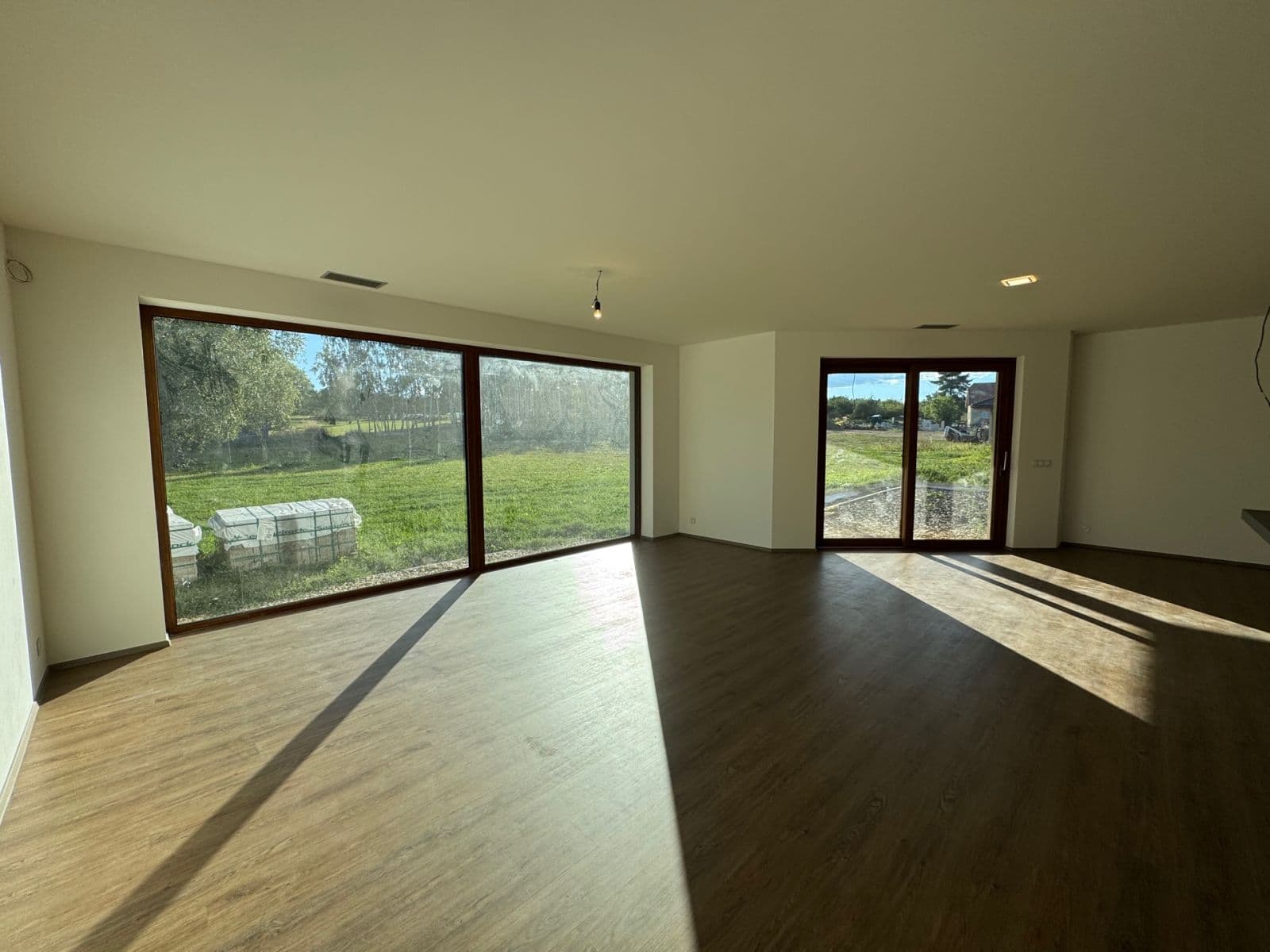 Pronájem domu 296 m², pozemek 1.662 m², Kunice, Středočeský kraj Pronájem domu 296 m², pozemek 1.662 m², Kunice, Středočeský kraj
