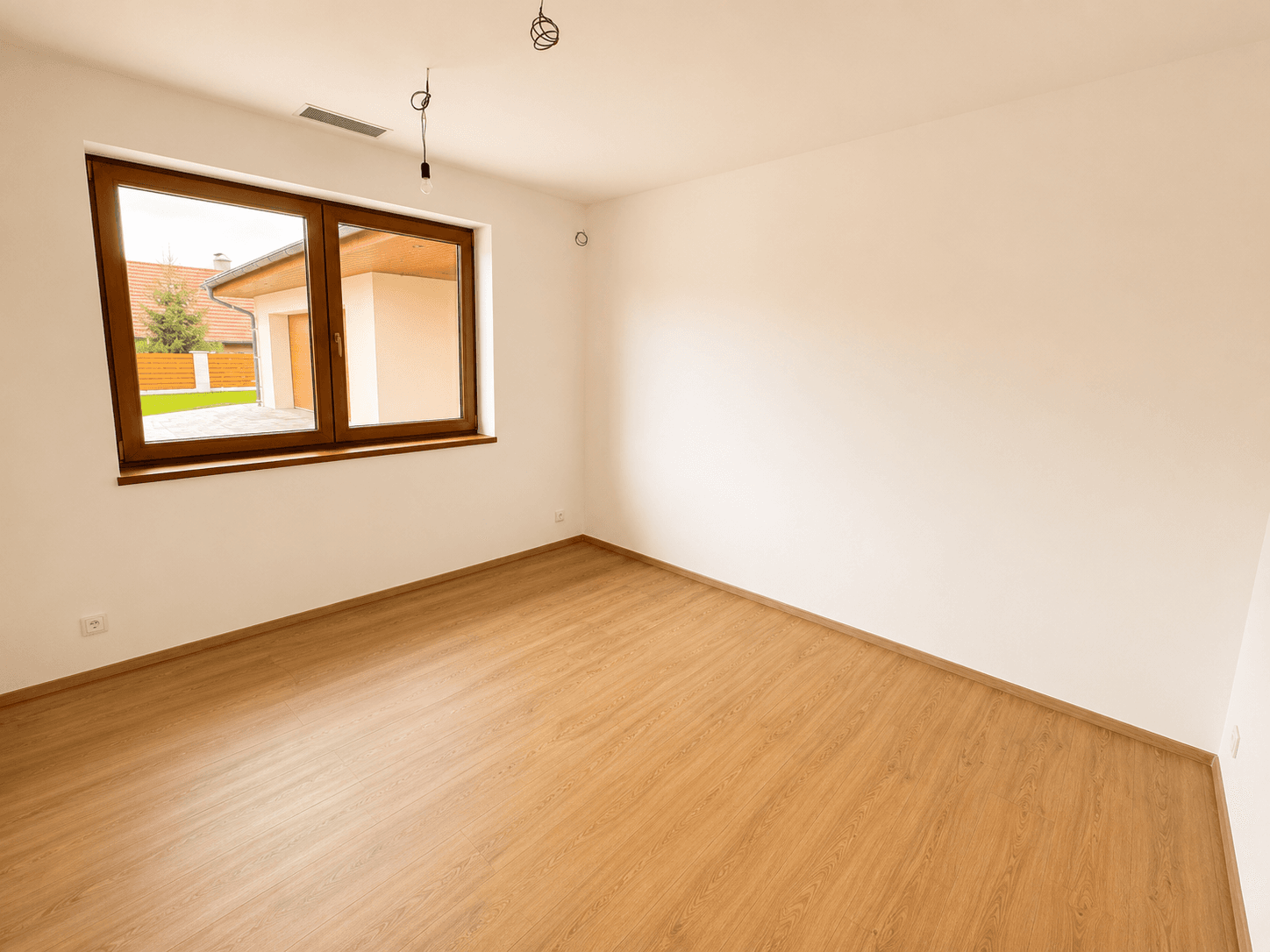 Pronájem domu 296 m², pozemek 1.662 m², Kunice, Středočeský kraj Pronájem domu 296 m², pozemek 1.662 m², Kunice, Středočeský kraj