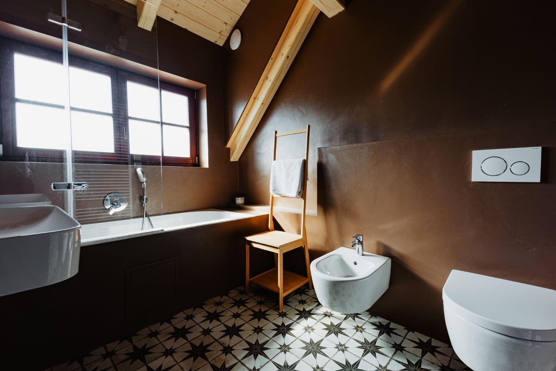 Prodej domu 425 m², pozemek 1.451 m², Lužany, Královéhradecký kraj Prodej domu 425 m², pozemek 1.451 m², Lužany, Královéhradecký kraj