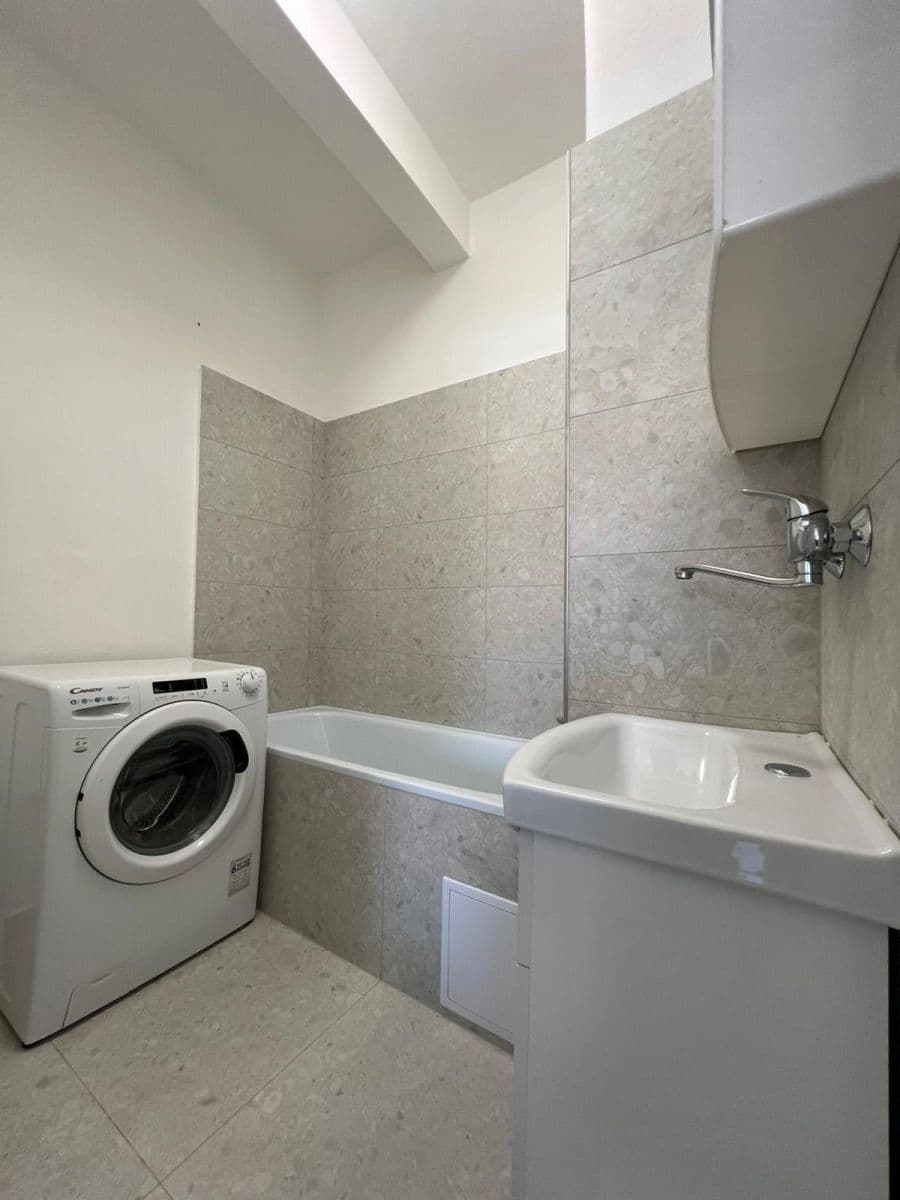 Pronájem bytu 3+1 62 m², Musílkova, Praha, Praha Pronájem bytu 3+1 62 m², Musílkova, Praha, Praha