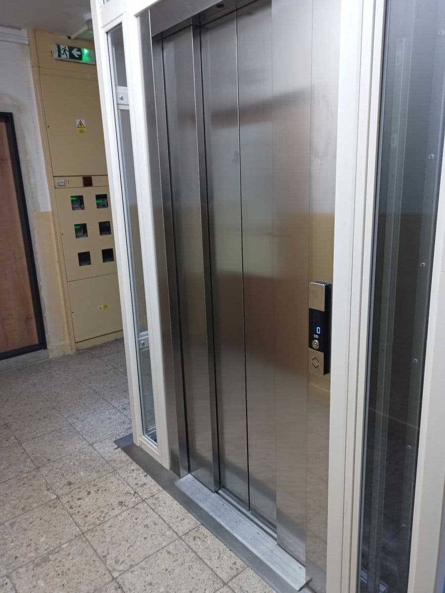 Pronájem bytu 3+1 71 m², Lazecká, Olomouc, Olomoucký kraj Pronájem bytu 3+1 71 m², Lazecká, Olomouc, Olomoucký kraj
