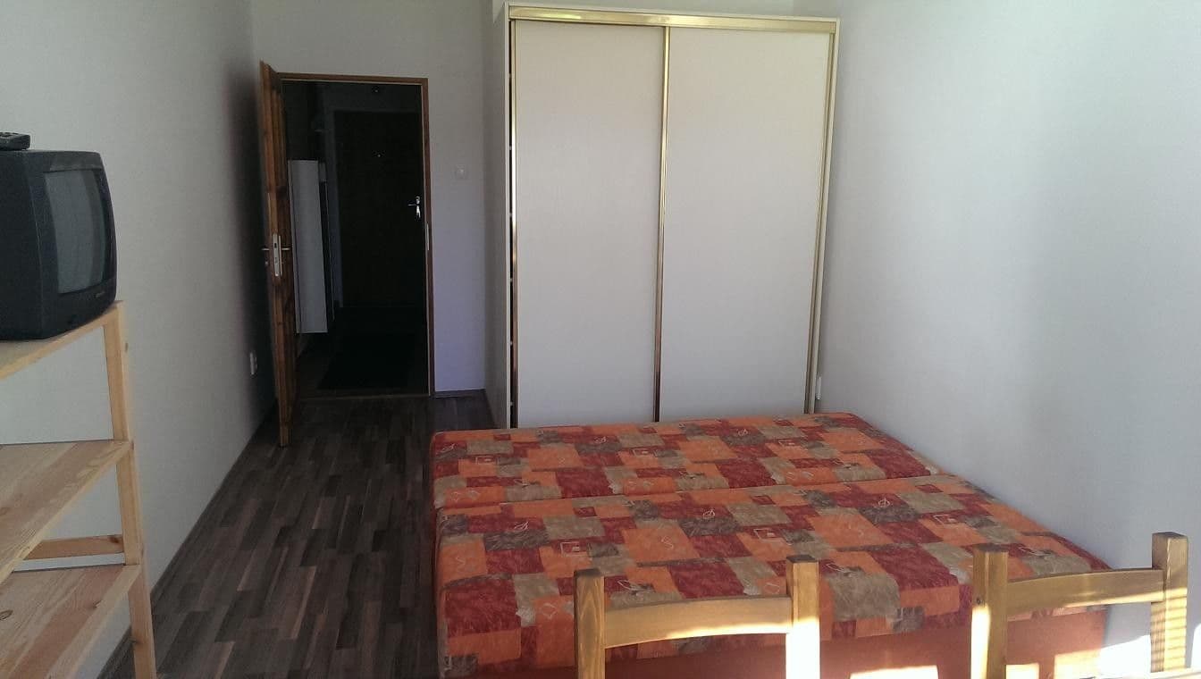 Pronájem bytu 1+1 27 m², Horná, Rača, Bratislavský kraj Pronájem bytu 1+1 27 m², Horná, Rača, Bratislavský kraj