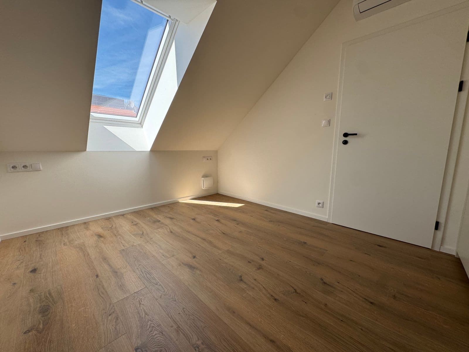 Pronájem bytu 2+kk 45 m², Chvalova, Praha, Praha Pronájem bytu 2+kk 45 m², Chvalova, Praha, Praha
