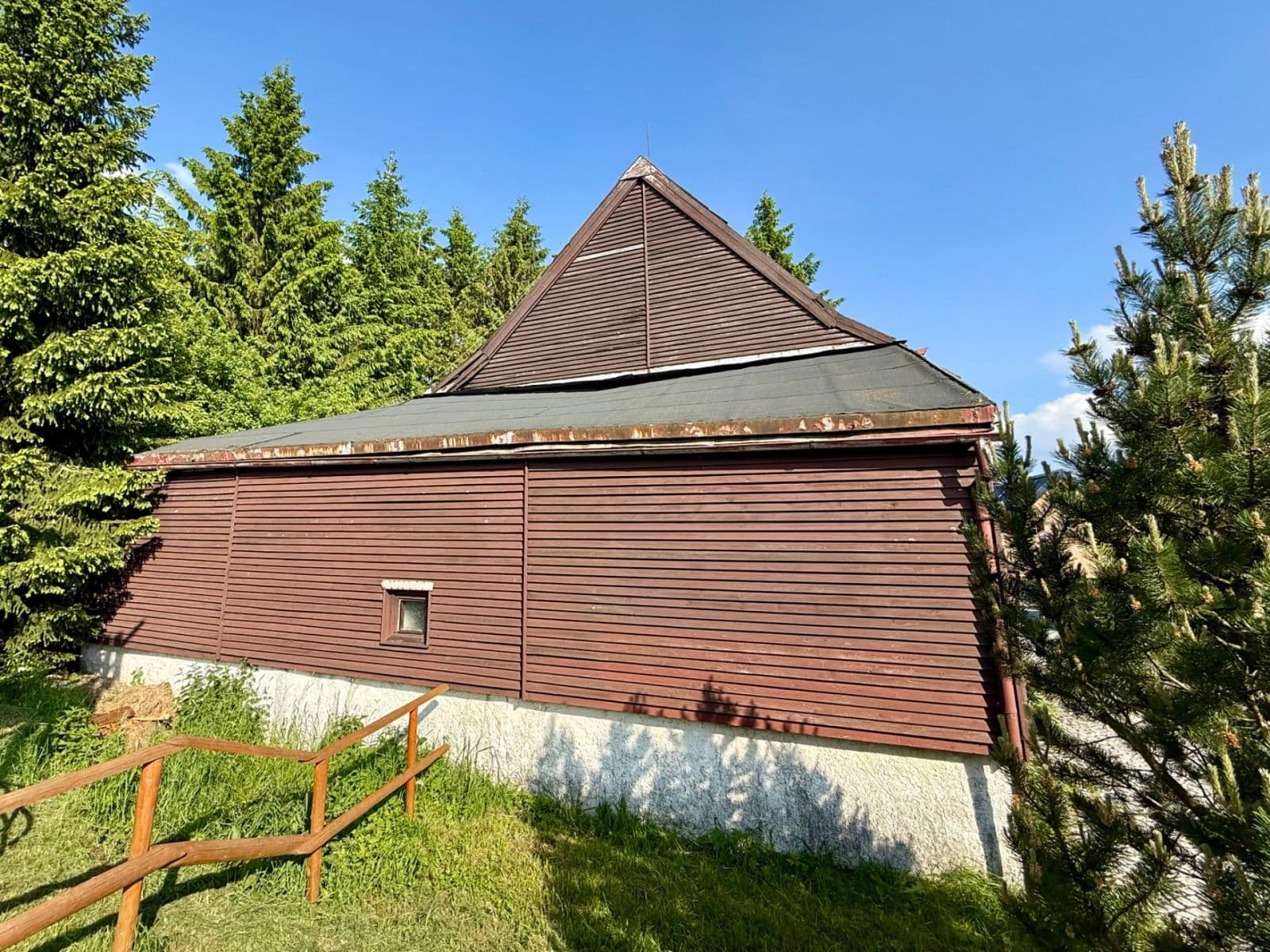 Prodej domu 189 m², pozemek 498 m², Boží Dar, Karlovarský kraj Prodej domu 189 m², pozemek 498 m², Boží Dar, Karlovarský kraj