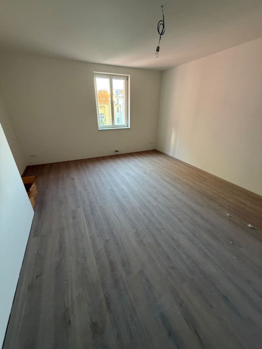 Pronájem bytu 2+kk 87 m², Chodská, Praha, Praha Pronájem bytu 2+kk 87 m², Chodská, Praha, Praha