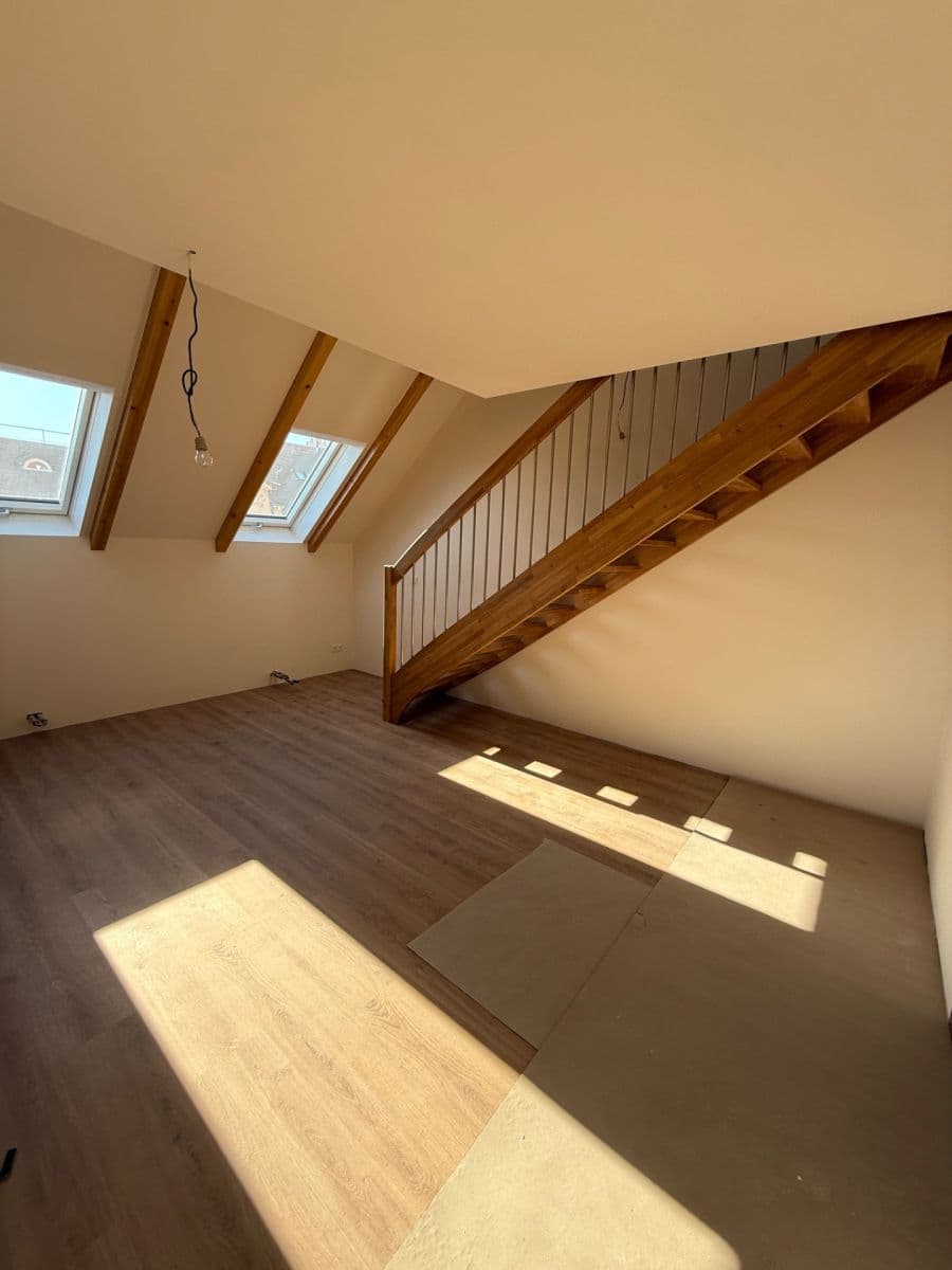 Pronájem bytu 2+kk 87 m², Chodská, Praha, Praha Pronájem bytu 2+kk 87 m², Chodská, Praha, Praha