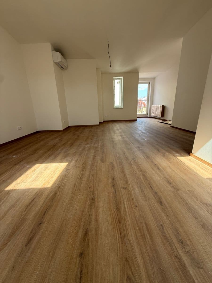 Pronájem bytu 2+kk 87 m², Chodská, Praha, Praha Pronájem bytu 2+kk 87 m², Chodská, Praha, Praha