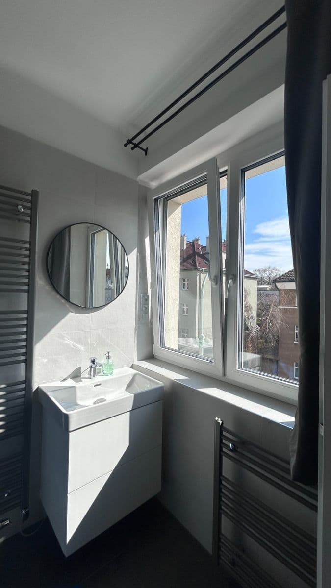 Pronájem bytu 2+kk 53 m², Viklefova, Praha, Praha Pronájem bytu 2+kk 53 m², Viklefova, Praha, Praha