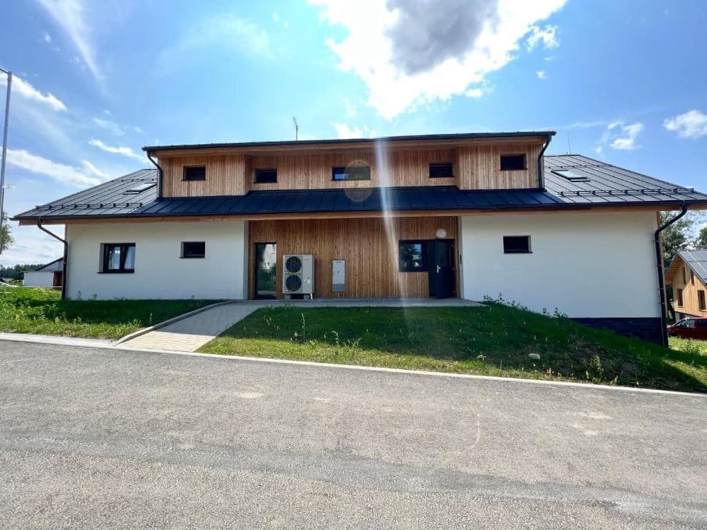 Prodej bytu 1+kk 19 m², Černá v Pošumaví, Jihočeský kraj Prodej bytu 1+kk 19 m², Černá v Pošumaví, Jihočeský kraj