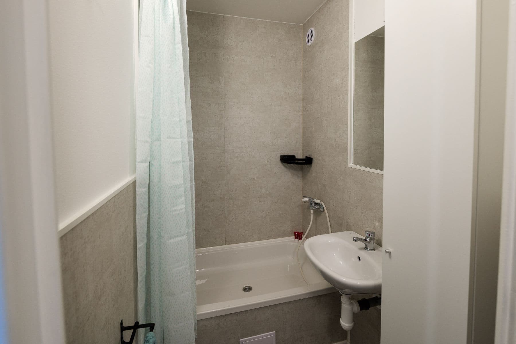 Pronájem bytu 1.080 m², Kutilova, Praha, Praha Pronájem bytu 1.080 m², Kutilova, Praha, Praha