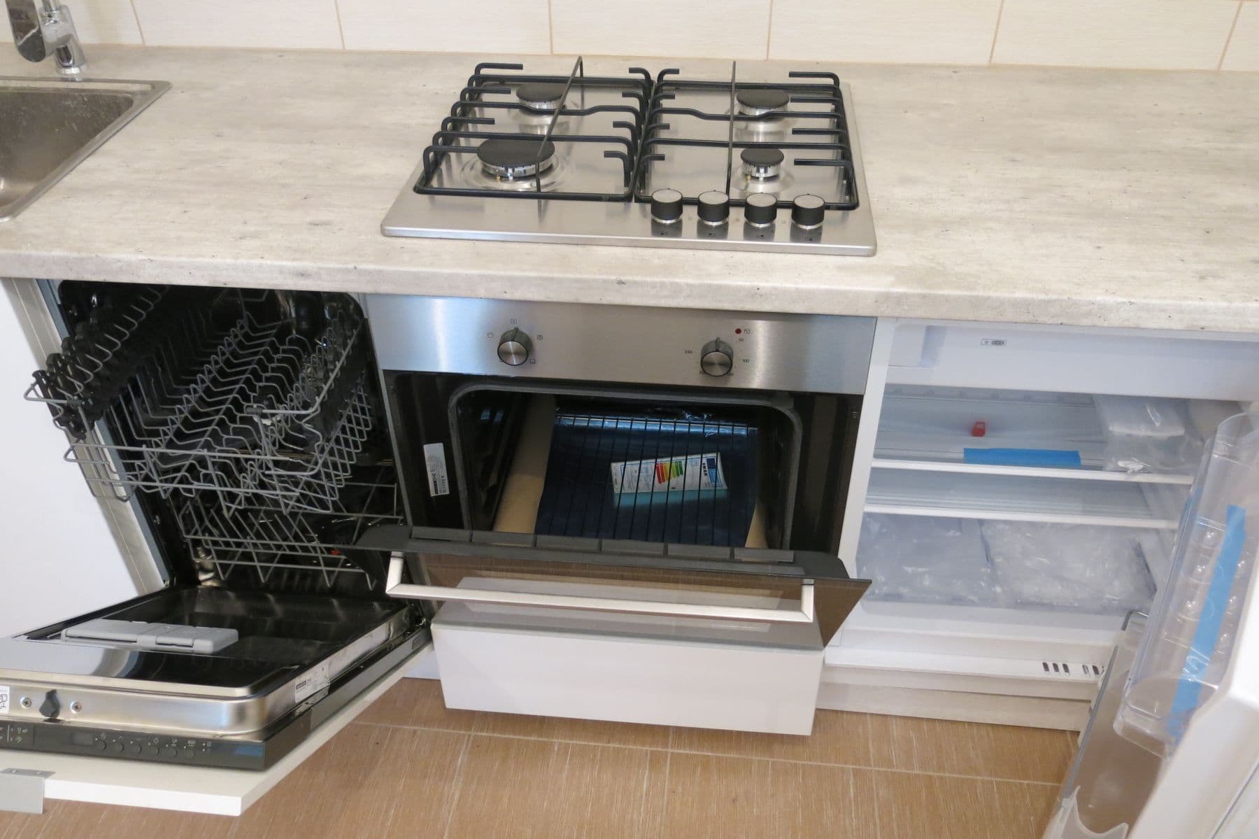 Pronájem bytu 1+1 28 m², Na Hutích, Praha, Praha Pronájem bytu 1+1 28 m², Na Hutích, Praha, Praha