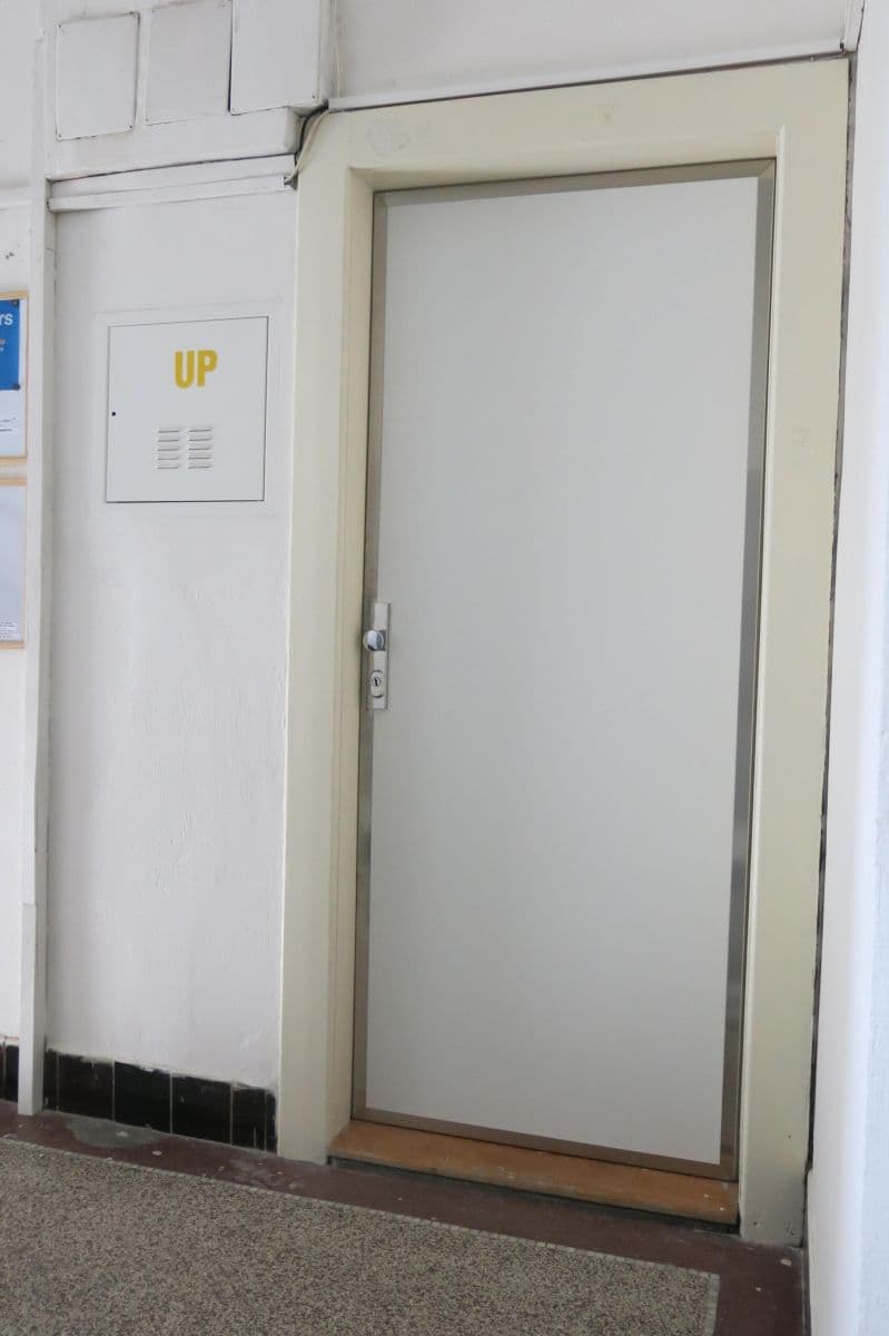 Pronájem bytu 1+1 28 m², Na Hutích, Praha, Praha Pronájem bytu 1+1 28 m², Na Hutích, Praha, Praha