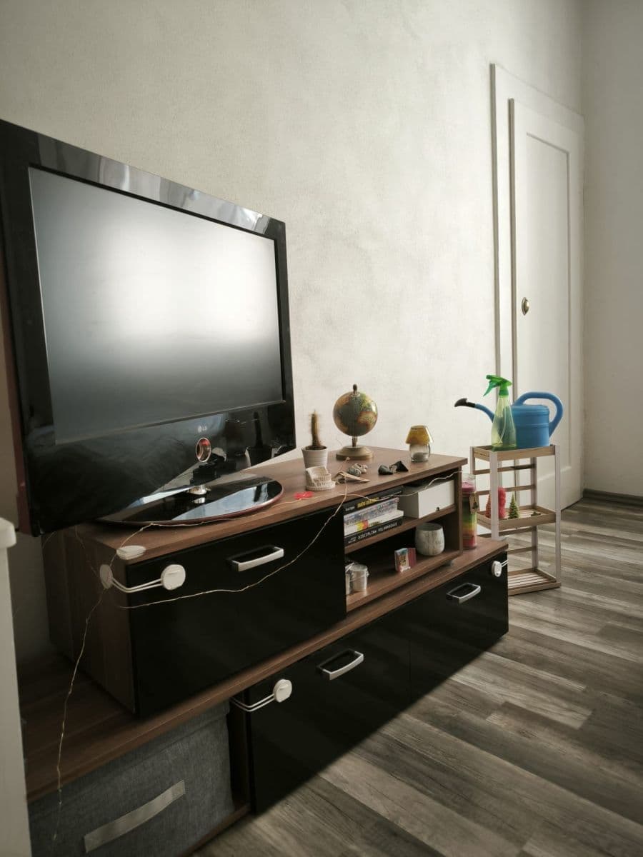 Pronájem bytu 1+1 28 m², Na Hutích, Praha, Praha Pronájem bytu 1+1 28 m², Na Hutích, Praha, Praha