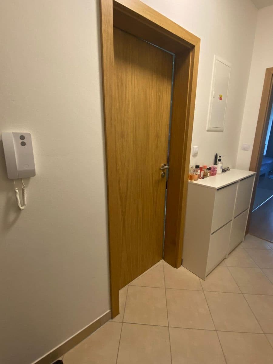 Pronájem bytu 1+kk 32 m², Kadečkové, Praha, Praha Pronájem bytu 1+kk 32 m², Kadečkové, Praha, Praha