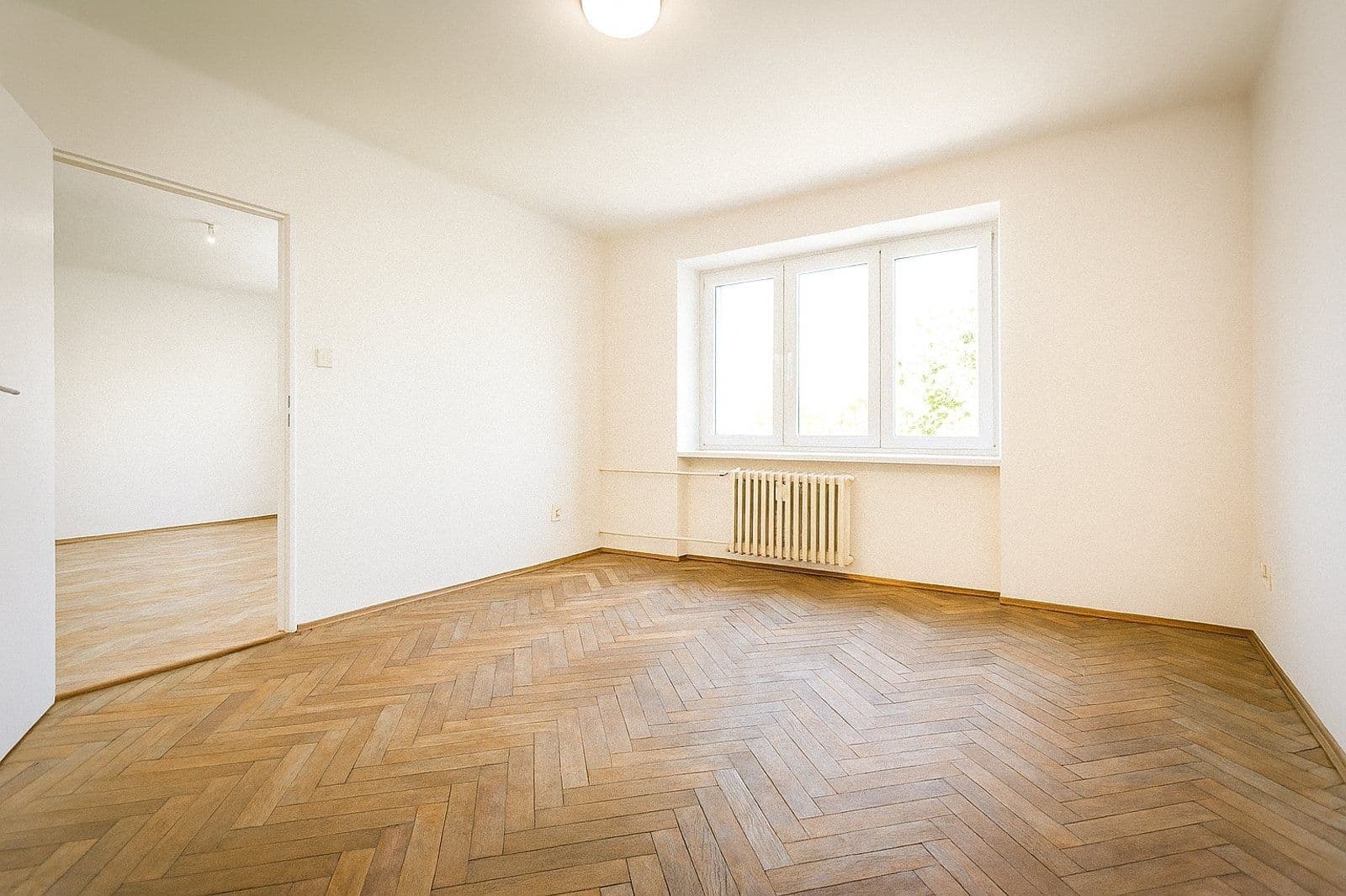 Pronájem bytu 2+1 52 m², nám. Budovatelů, Karviná, Moravskoslezský kraj Pronájem bytu 2+1 52 m², nám. Budovatelů, Karviná, Moravskoslezský kraj