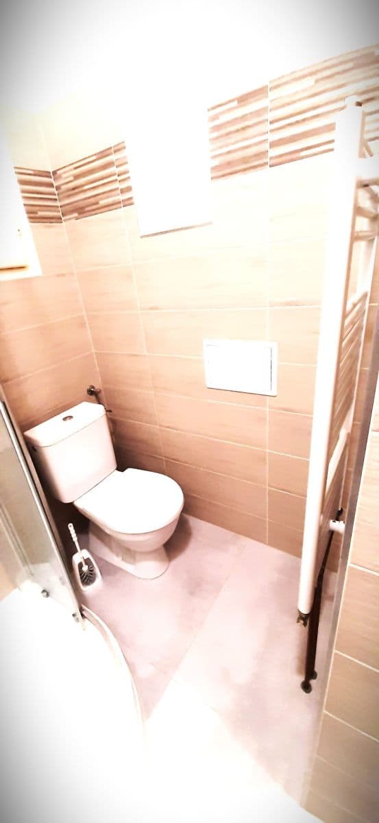 Pronájem bytu 2+kk 48 m², náměstí Dr. Václava Holého, Praha, Praha Pronájem bytu 2+kk 48 m², náměstí Dr. Václava Holého, Praha, Praha