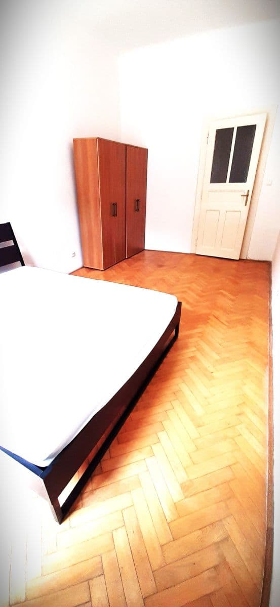 Pronájem bytu 2+kk 48 m², náměstí Dr. Václava Holého, Praha, Praha Pronájem bytu 2+kk 48 m², náměstí Dr. Václava Holého, Praha, Praha