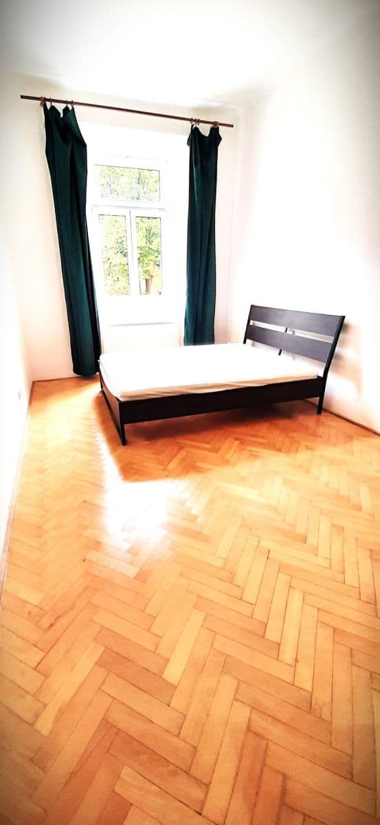 Pronájem bytu 2+kk 48 m², náměstí Dr. Václava Holého, Praha, Praha Pronájem bytu 2+kk 48 m², náměstí Dr. Václava Holého, Praha, Praha