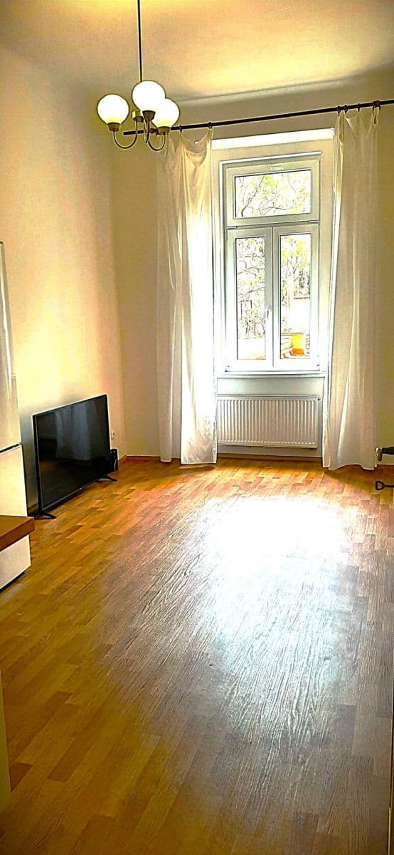 Pronájem bytu 2+kk 48 m², náměstí Dr. Václava Holého, Praha, Praha Pronájem bytu 2+kk 48 m², náměstí Dr. Václava Holého, Praha, Praha