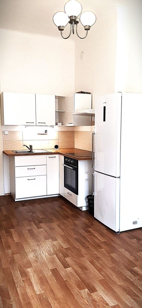 Pronájem bytu 2+kk 48 m², náměstí Dr. Václava Holého, Praha, Praha Pronájem bytu 2+kk 48 m², náměstí Dr. Václava Holého, Praha, Praha