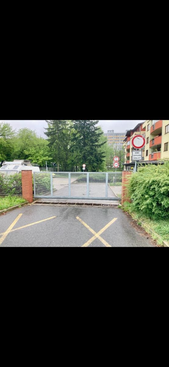 Pronájem garáže 21 m², Ústavní, Praha, Praha Pronájem garáže 21 m², Ústavní, Praha, Praha