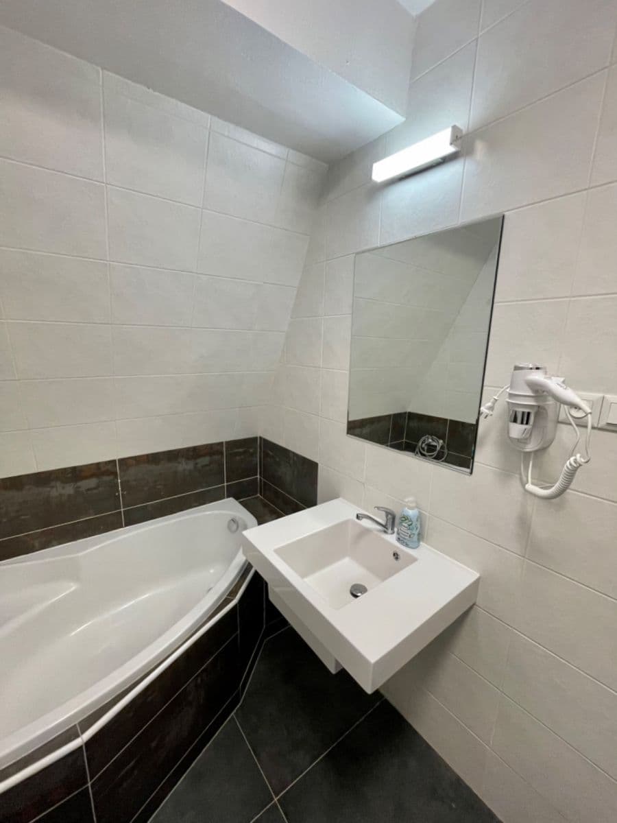 Pronájem bytu 1+kk 22 m², Suchdolské náměstí, Praha, Praha Pronájem bytu 1+kk 22 m², Suchdolské náměstí, Praha, Praha