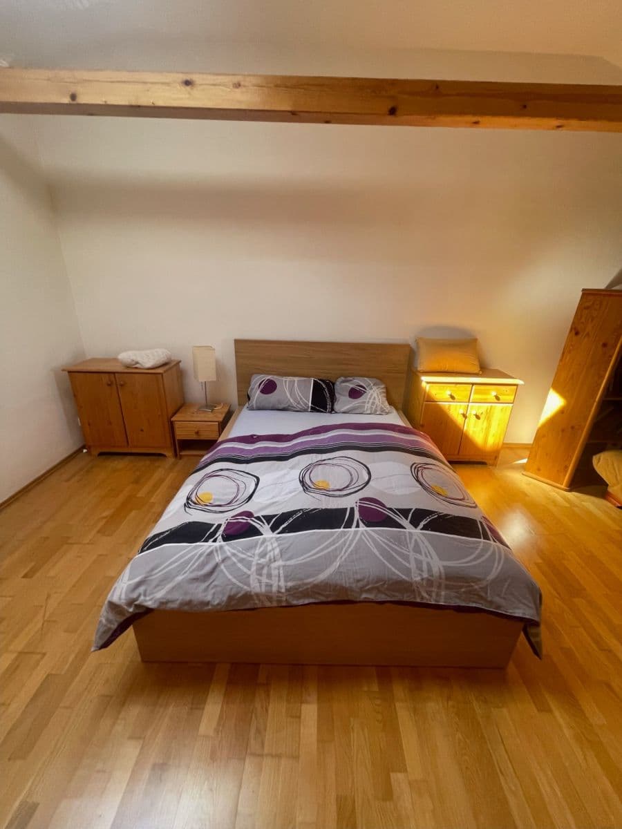 Pronájem bytu 2+1 82 m², K Holyni, Praha, Praha Pronájem bytu 2+1 82 m², K Holyni, Praha, Praha