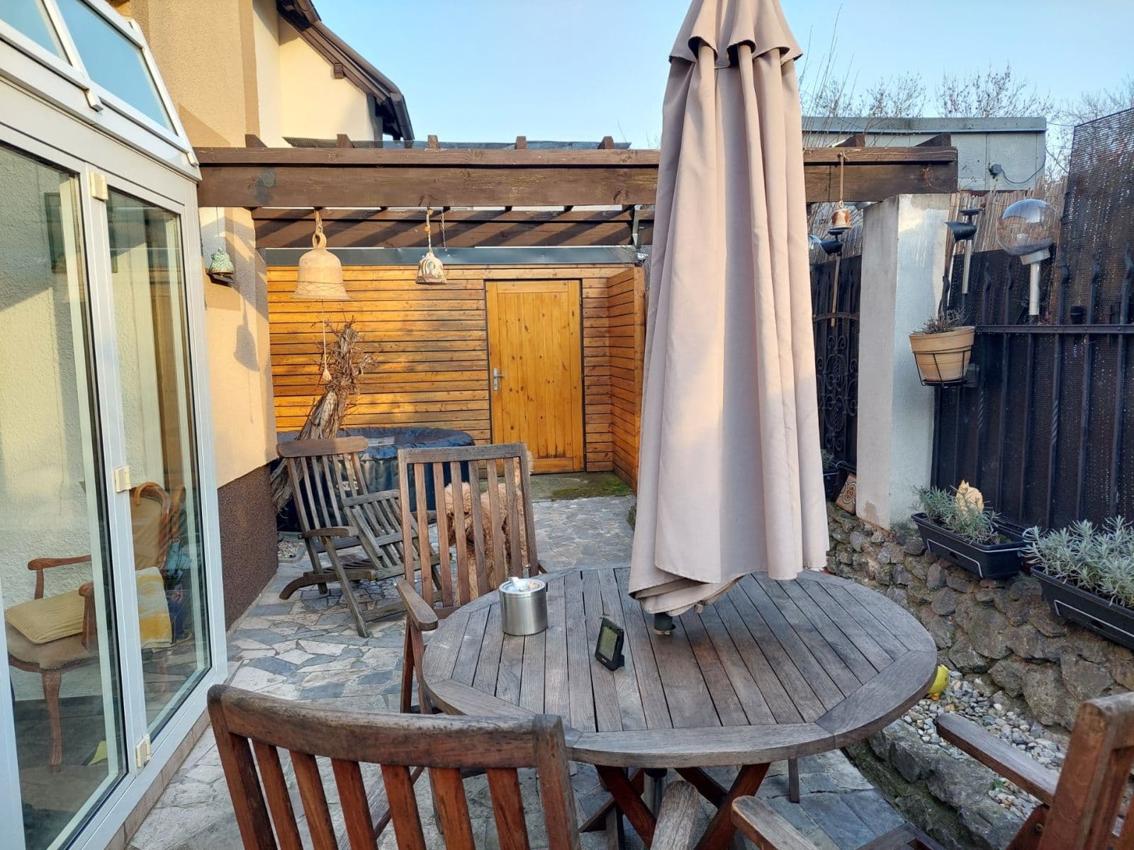 Prodej domu 250 m², pozemek 600 m², Pod Žvahovem, Praha, Praha Prodej domu 250 m², pozemek 600 m², Pod Žvahovem, Praha, Praha