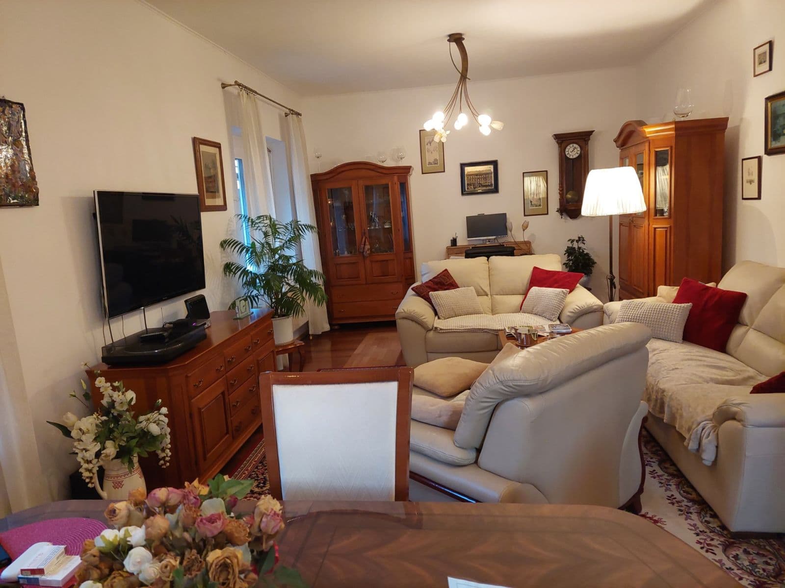 Prodej domu 250 m², pozemek 600 m², Pod Žvahovem, Praha, Praha Prodej domu 250 m², pozemek 600 m², Pod Žvahovem, Praha, Praha