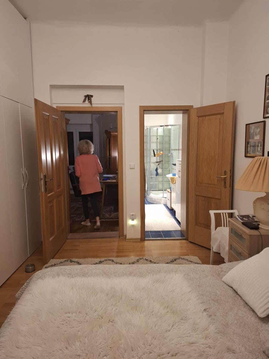 Prodej domu 250 m², pozemek 600 m², Pod Žvahovem, Praha, Praha Prodej domu 250 m², pozemek 600 m², Pod Žvahovem, Praha, Praha