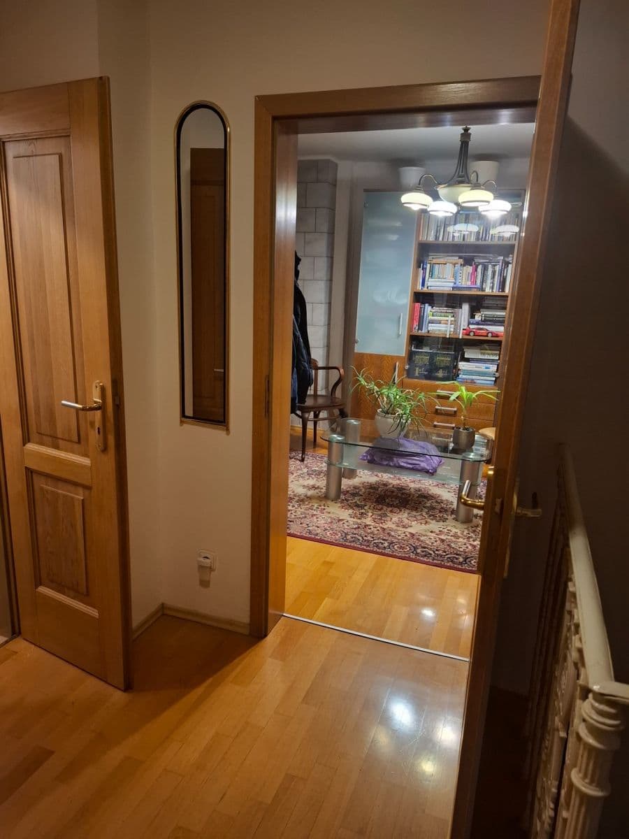 Prodej domu 250 m², pozemek 600 m², Pod Žvahovem, Praha, Praha Prodej domu 250 m², pozemek 600 m², Pod Žvahovem, Praha, Praha