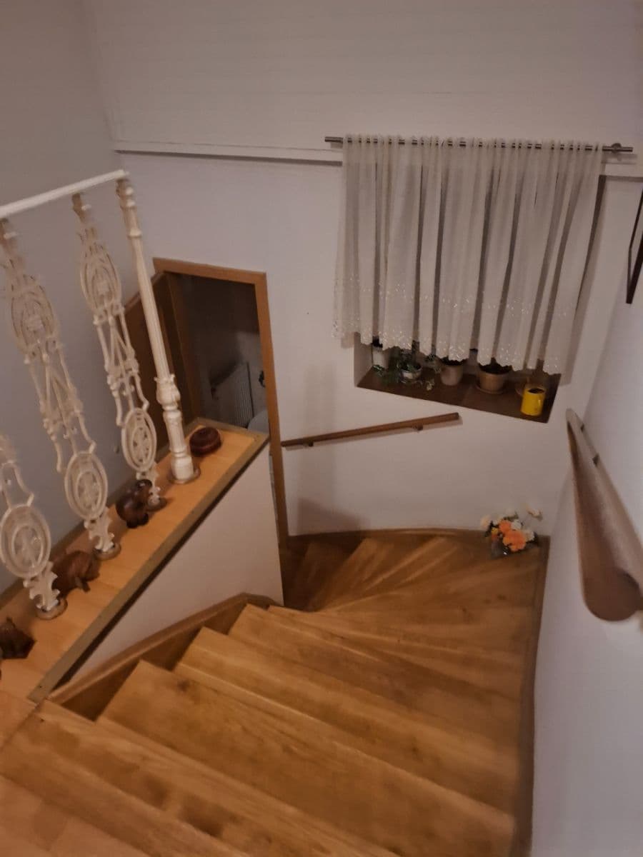 Prodej domu 250 m², pozemek 600 m², Pod Žvahovem, Praha, Praha Prodej domu 250 m², pozemek 600 m², Pod Žvahovem, Praha, Praha