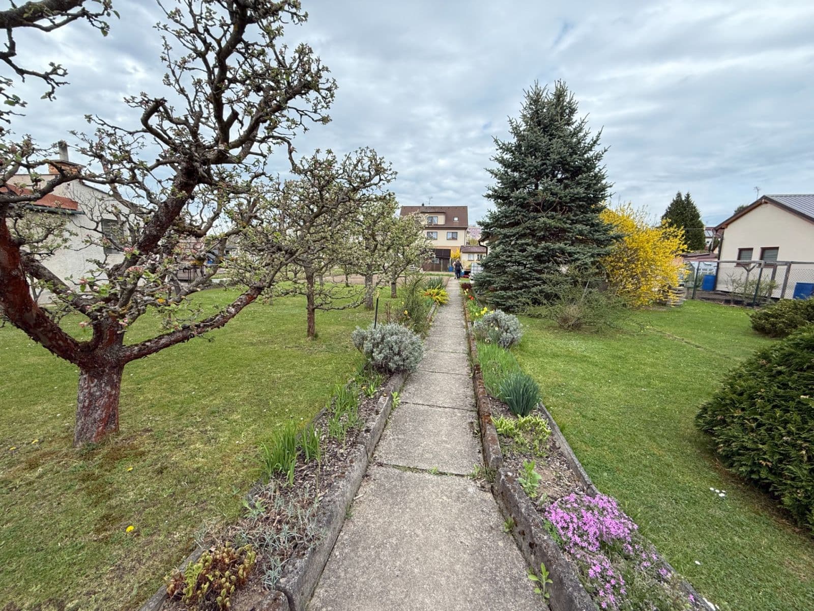 Prodej pozemku 740 m², Nýřany, Plzeňský kraj Prodej pozemku 740 m², Nýřany, Plzeňský kraj