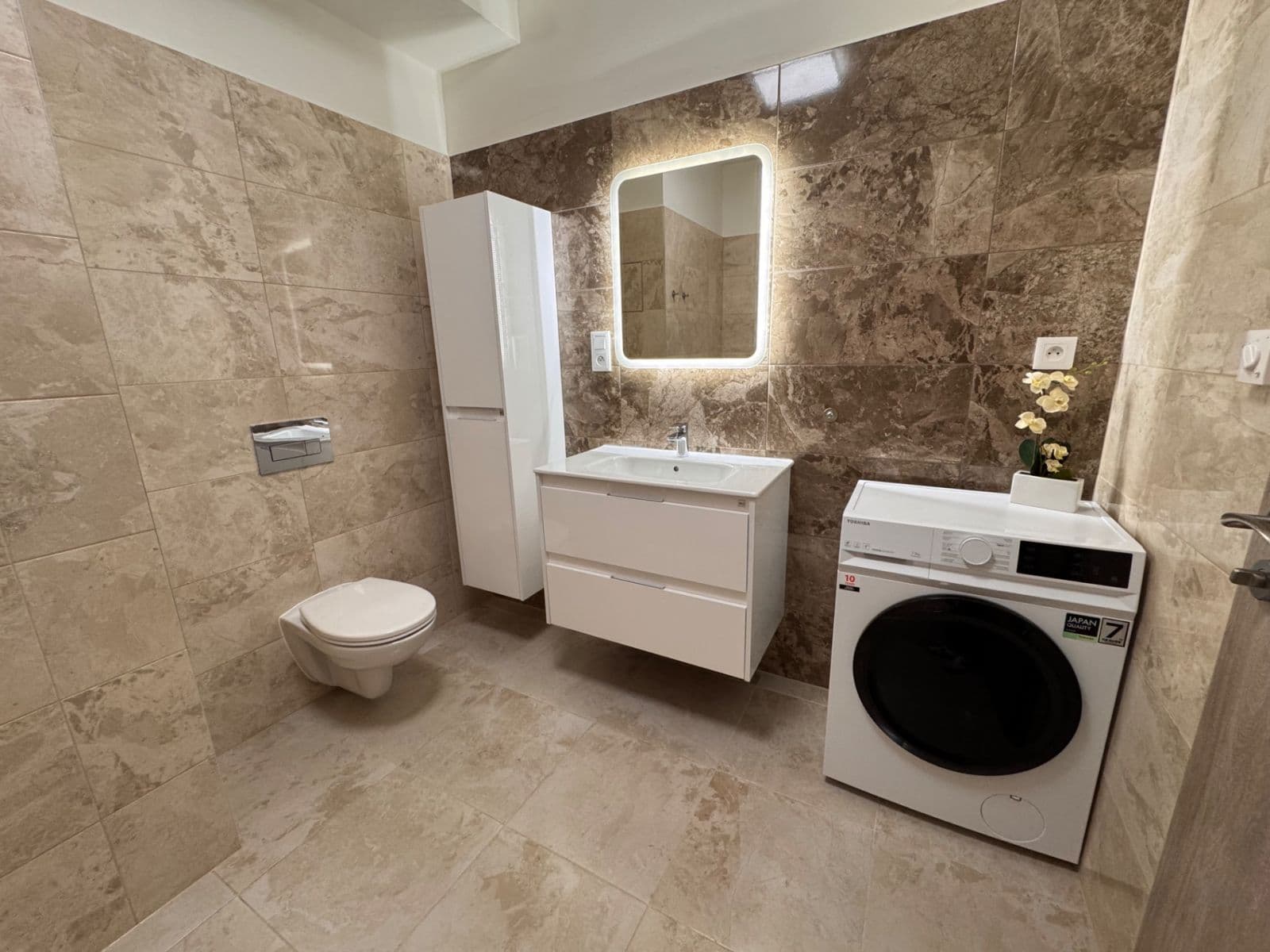 Pronájem bytu 1+kk 39 m², Hrabovská, Praha, Praha Pronájem bytu 1+kk 39 m², Hrabovská, Praha, Praha