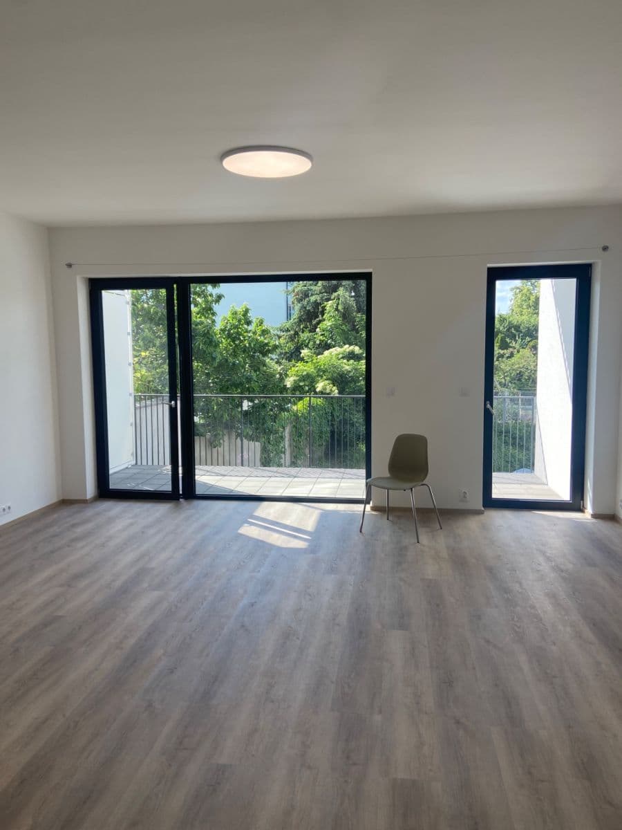 Pronájem bytu 1+kk 41 m², Škrochova, Brno, Jihomoravský kraj Pronájem bytu 1+kk 41 m², Škrochova, Brno, Jihomoravský kraj