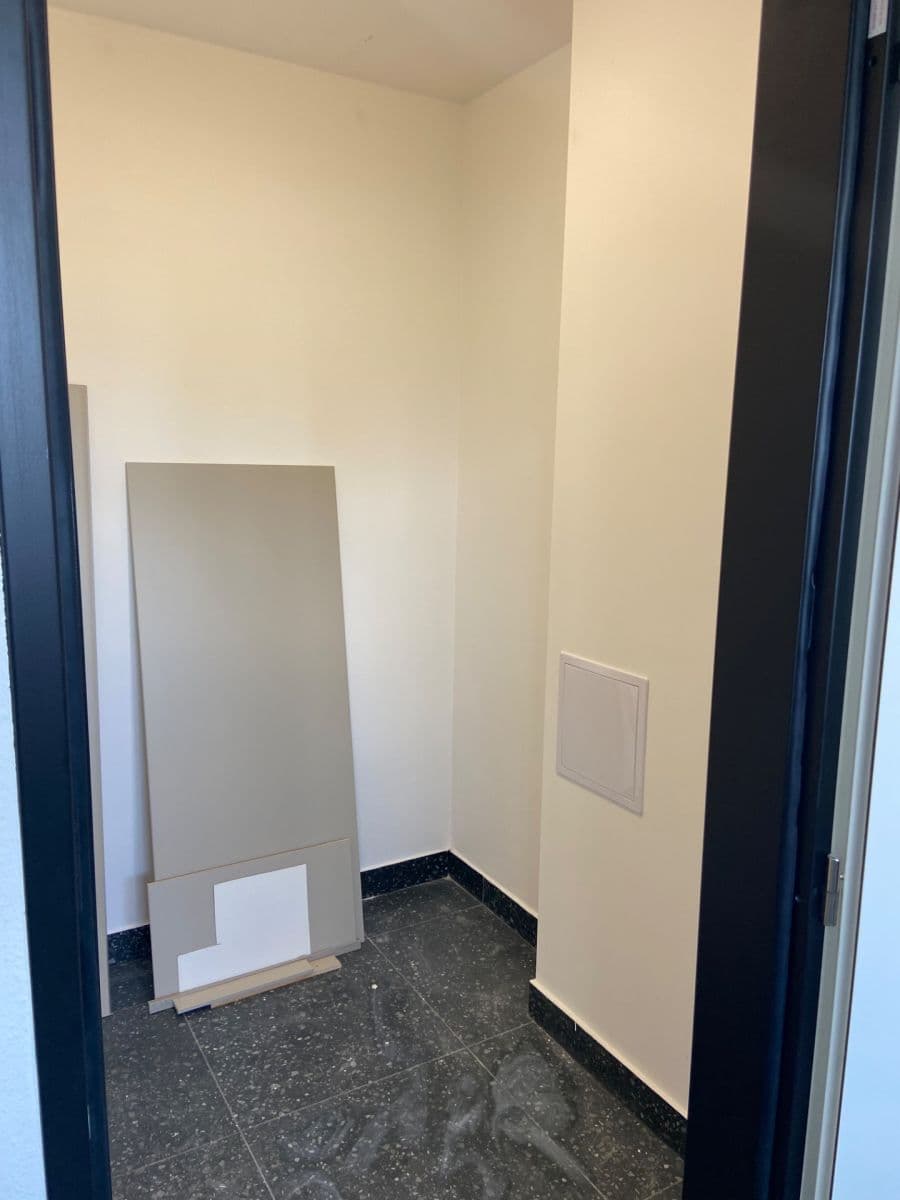 Pronájem bytu 1+kk 41 m², Škrochova, Brno, Jihomoravský kraj Pronájem bytu 1+kk 41 m², Škrochova, Brno, Jihomoravský kraj