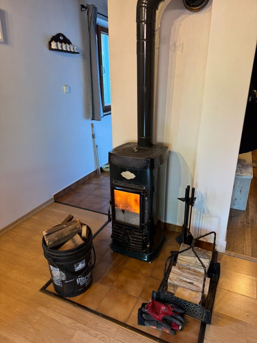 Prodej chaty, chalupy 72 m², pozemek 831 m², Borotín, Jihočeský kraj Prodej chaty, chalupy 72 m², pozemek 831 m², Borotín, Jihočeský kraj