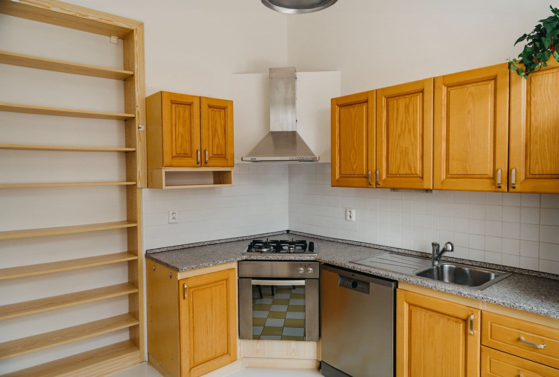 Pronájem bytu 3+1 90 m², Údolní, Brno, Jihomoravský kraj Pronájem bytu 3+1 90 m², Údolní, Brno, Jihomoravský kraj