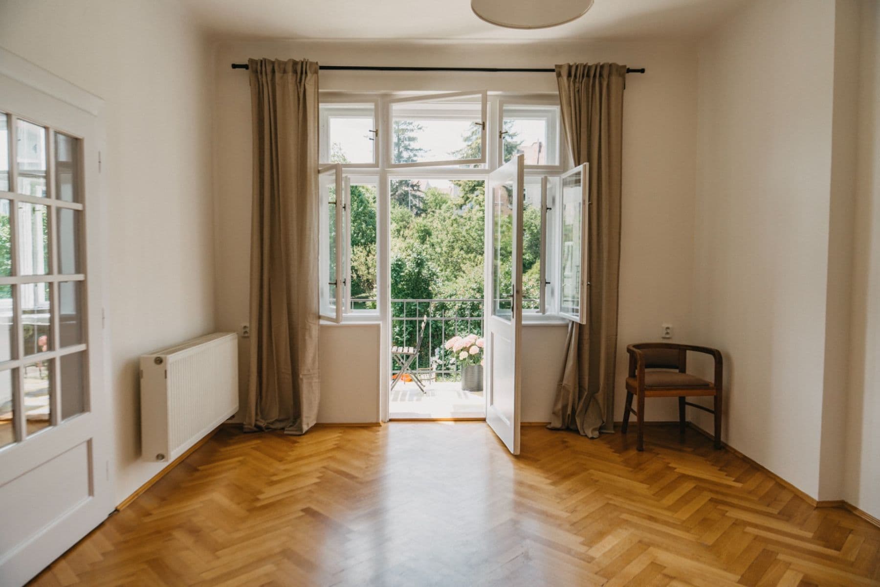 Pronájem bytu 3+1 90 m², Údolní, Brno, Jihomoravský kraj Pronájem bytu 3+1 90 m², Údolní, Brno, Jihomoravský kraj