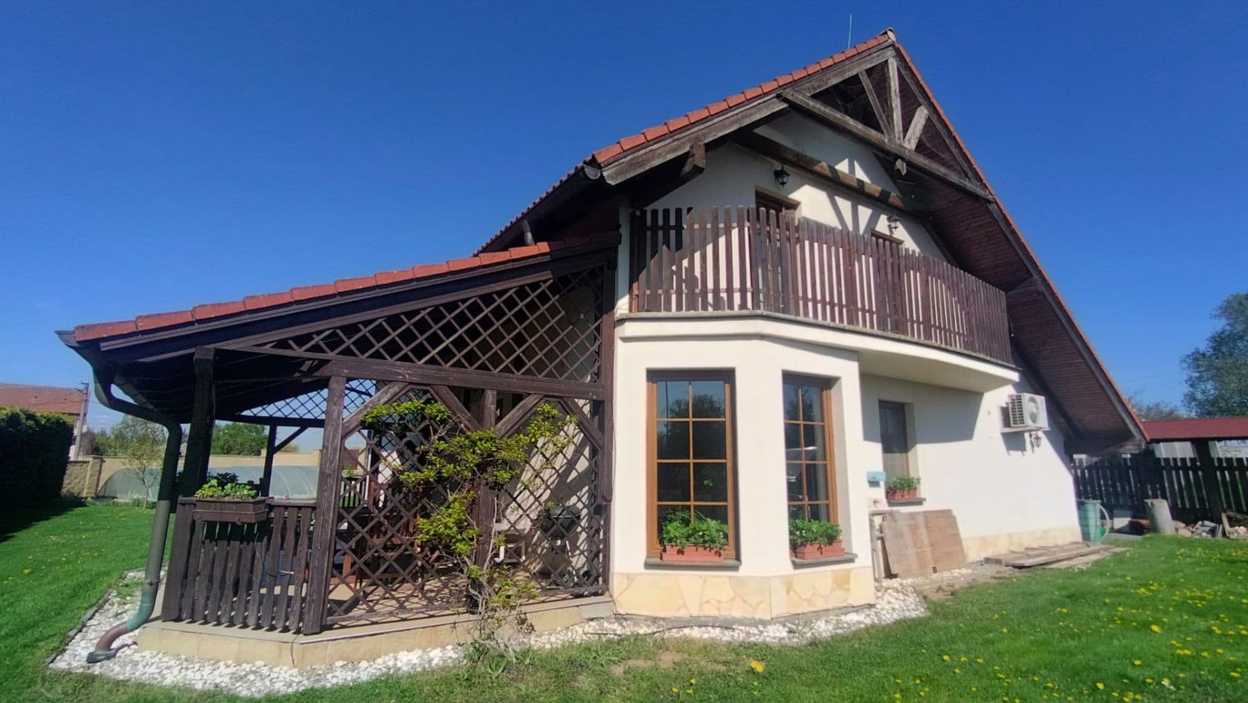 Prodej domu 180 m², pozemek 1.116 m², Roblín, Středočeský kraj Prodej domu 180 m², pozemek 1.116 m², Roblín, Středočeský kraj