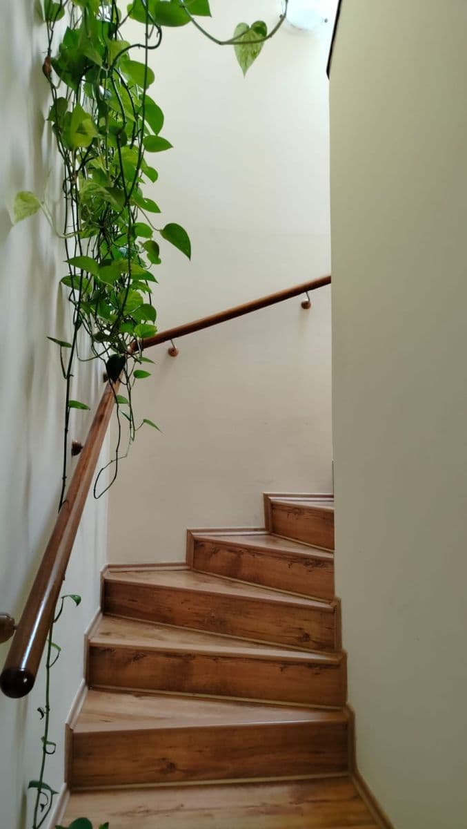 Prodej domu 180 m², pozemek 1.116 m², Roblín, Středočeský kraj Prodej domu 180 m², pozemek 1.116 m², Roblín, Středočeský kraj